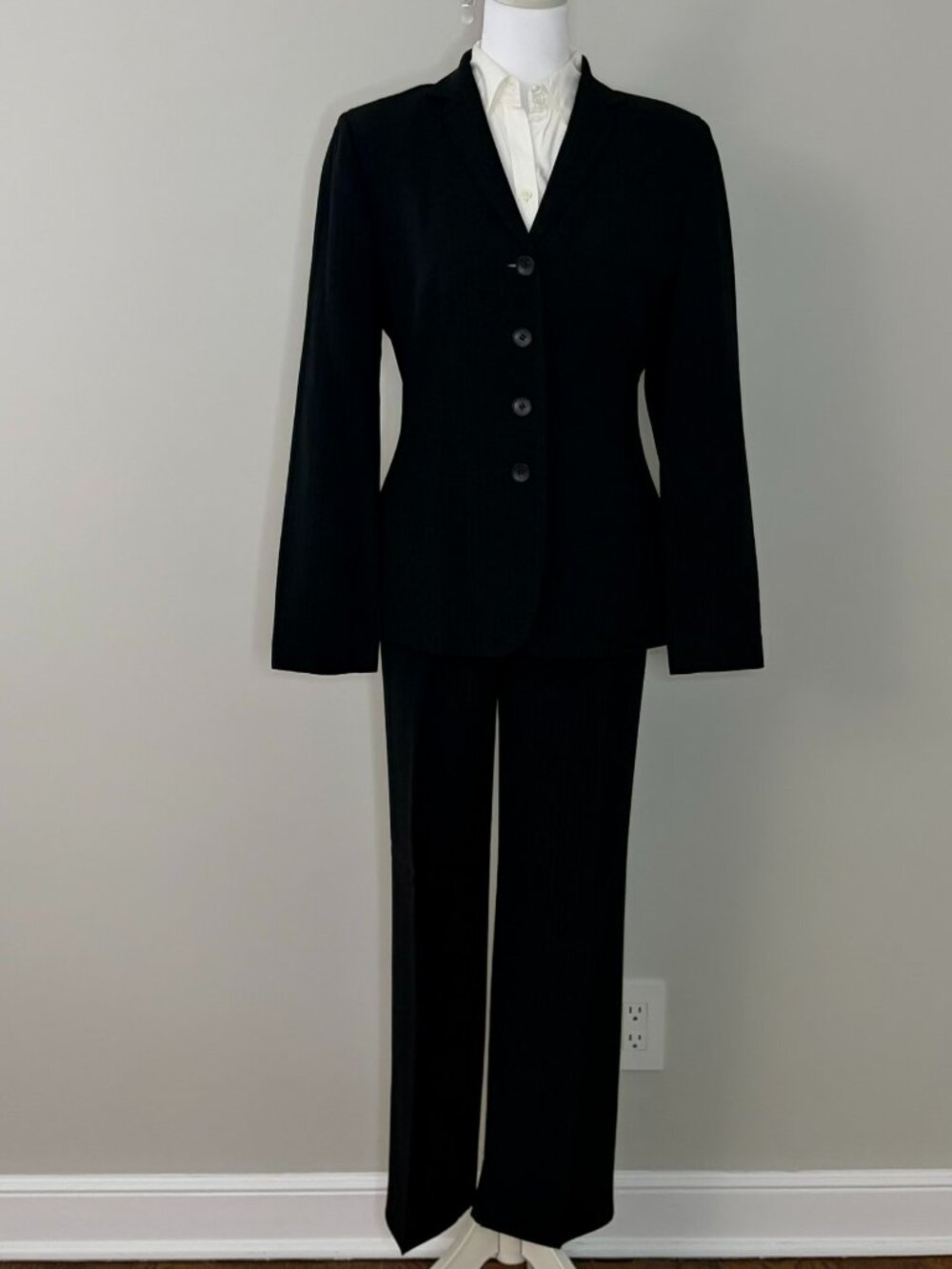 Ann Taylor Vintage Dark Charcoal Pinstripe Blazer & Trouser Suit Set 8P